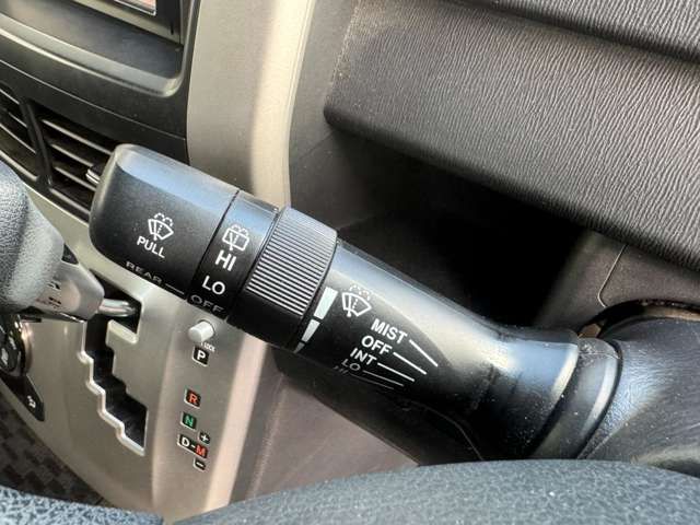 TOYOTA VOXY 2013 Image 31