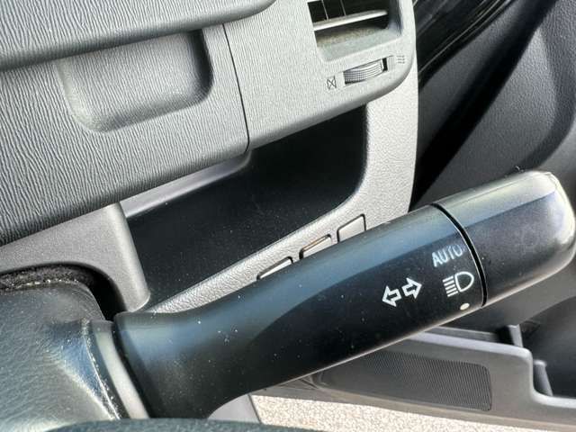 TOYOTA VOXY 2013 Image 31