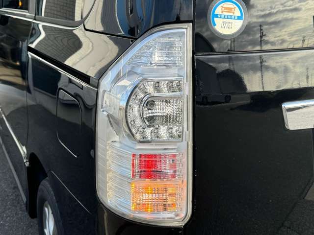 TOYOTA VOXY 2013 Image 31