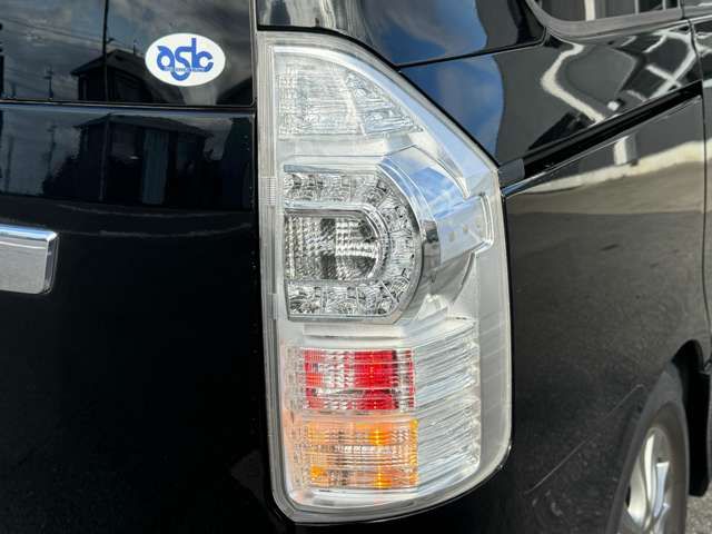 TOYOTA VOXY 2013 Image 31