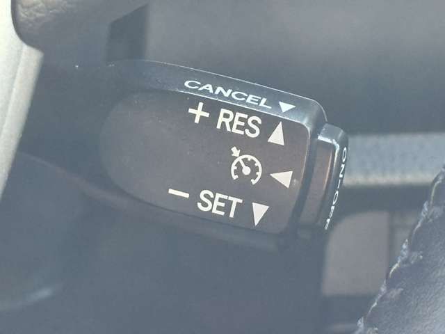 TOYOTA VOXY HYBRID 2014 Image 31