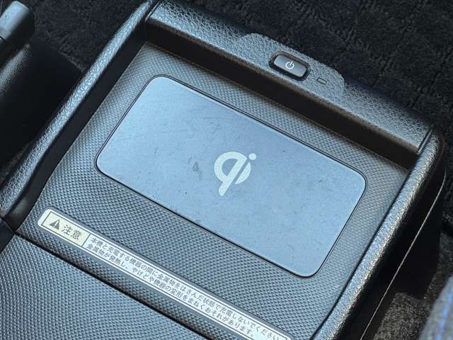 TOYOTA VOXY HYBRID 2014 Image 31