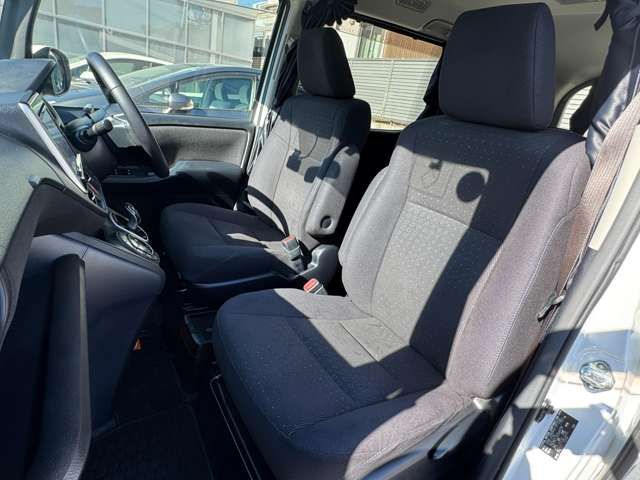 TOYOTA VOXY HYBRID 2014 Image 31