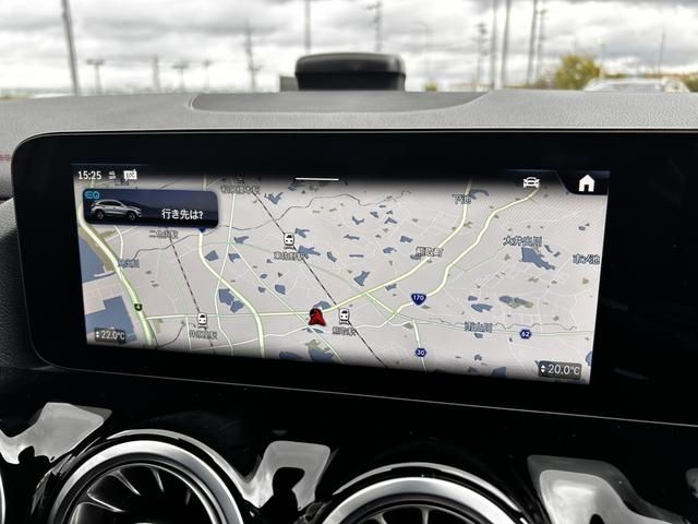 MERCEDES BENZ EQA 2024 Image 31