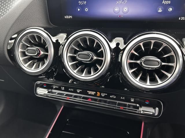 MERCEDES BENZ EQA 2024 Image 31