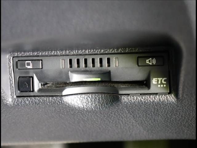 TOYOTA PRIUS 2020 Image 31