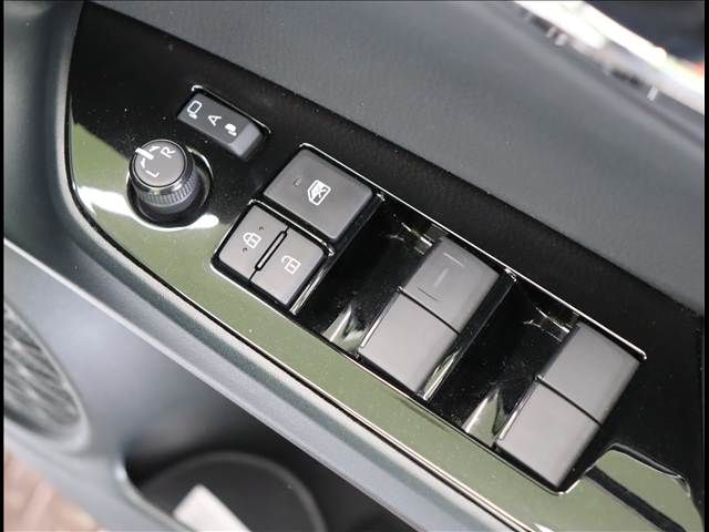 TOYOTA PRIUS 2020 Image 31