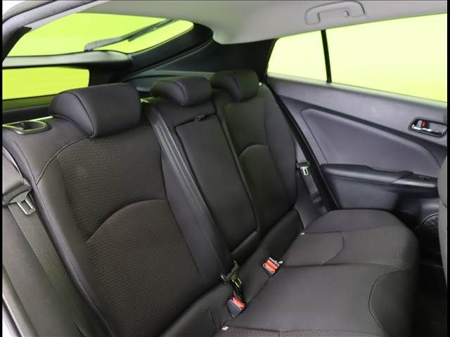 TOYOTA PRIUS 2020 Image 31