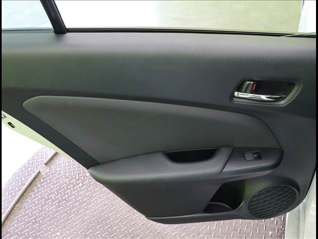 TOYOTA PRIUS 2020 Image 31