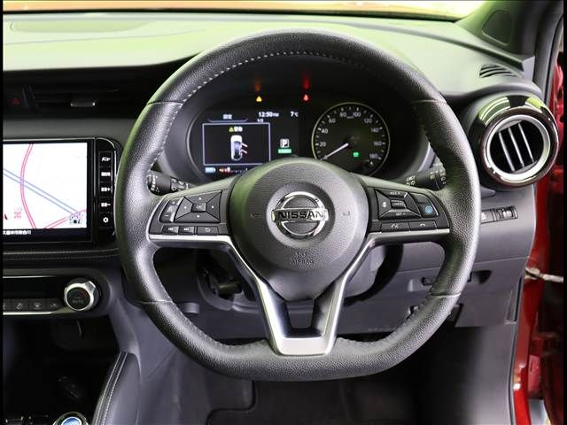 NISSAN KICKS 2020 Image 31