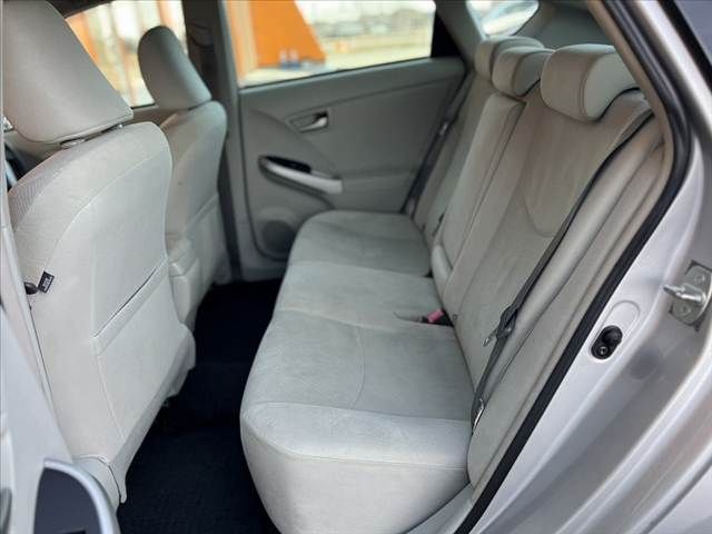 TOYOTA PRIUS 2015 Image 31