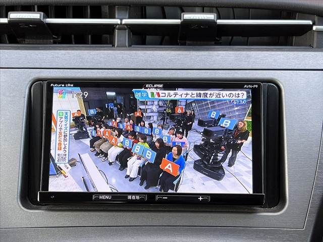 TOYOTA PRIUS 2015 Image 31