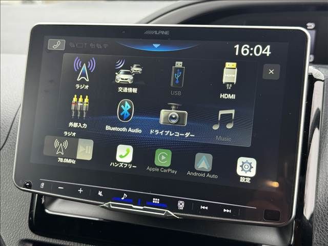 TOYOTA VOXY HYBRID 2018 Image 31