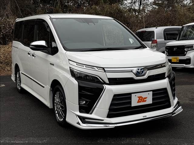 TOYOTA VOXY HYBRID 2018 Image 31