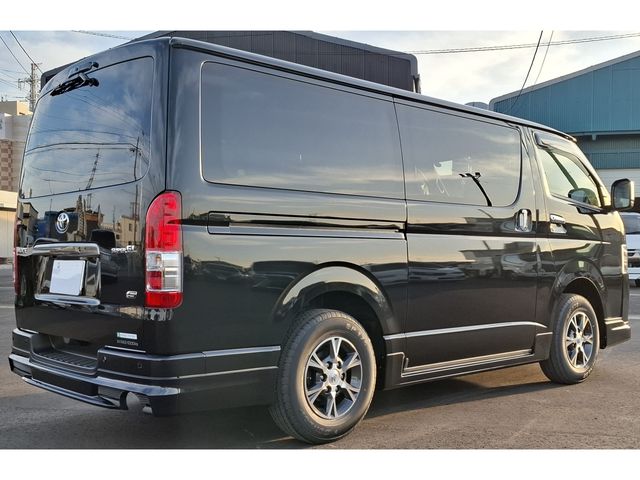 TOYOTA HIACE VAN 4WD 2025 Image 31