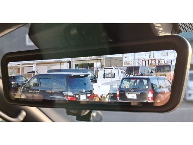 TOYOTA HIACE VAN 4WD 2025 Image 31