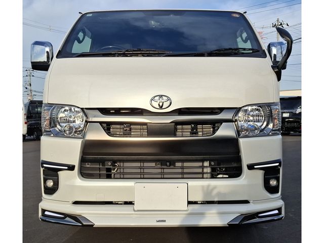 TOYOTA HIACE VAN 4WD 2025 Image 31