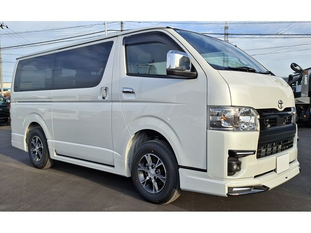 TOYOTA HIACE VAN 4WD 2025 Image 31