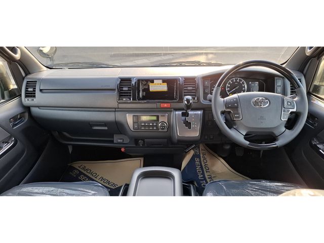 TOYOTA HIACE VAN 4WD 2025 Image 31