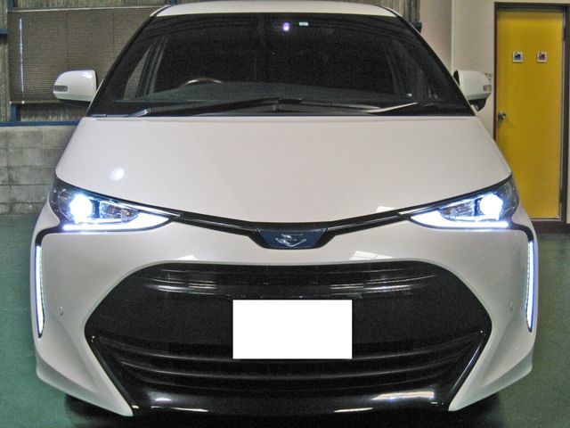 TOYOTA ESTIMA HYBRID 4WD 2017 Image 31