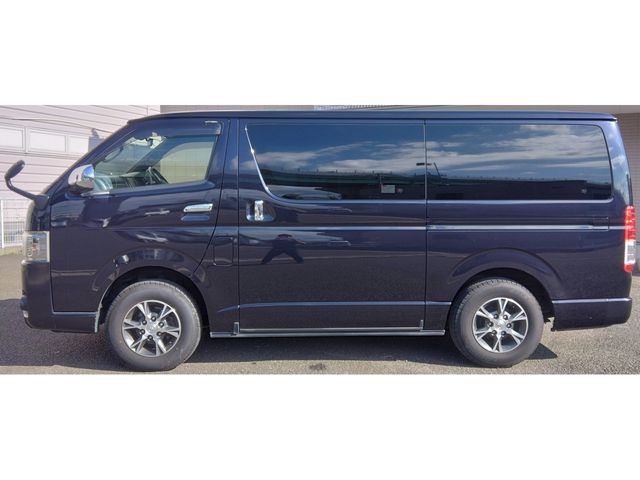 TOYOTA HIACE VAN 4WD 2019 Image 31
