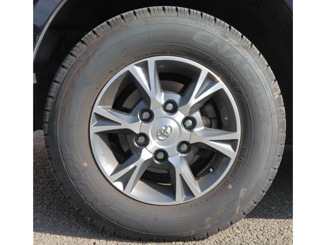 TOYOTA HIACE VAN 4WD 2019 Image 31