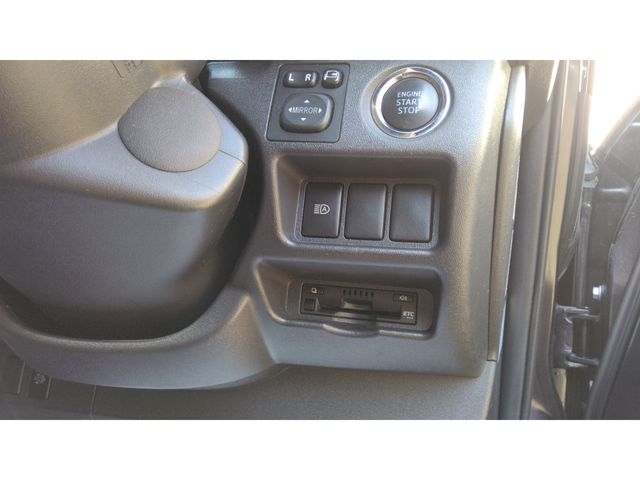 TOYOTA HIACE VAN 4WD 2019 Image 31