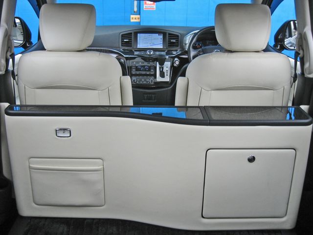 NISSAN ELGRAND  4WD 2019 Image 31