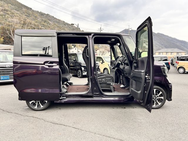 HONDA N BOX CUSTOM 2018 Image 31