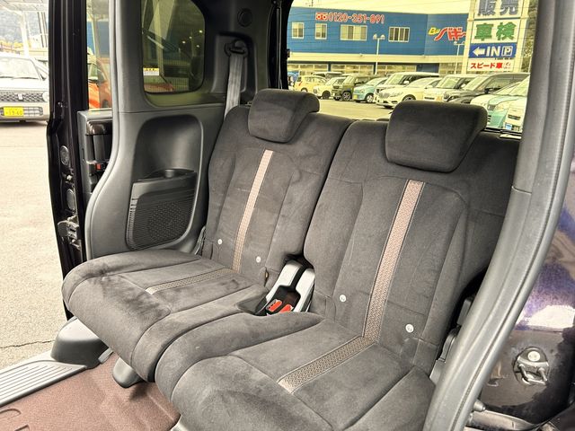 HONDA N BOX CUSTOM 2018 Image 31