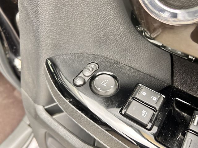 HONDA N BOX CUSTOM 2018 Image 31