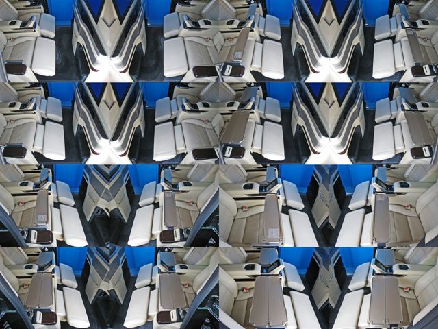 TOYOTA ALPHARD HYBRID 4WD 2018 Image 31