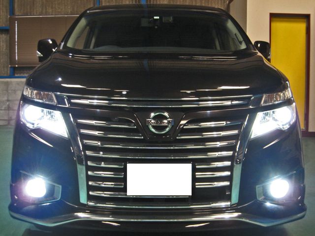 NISSAN ELGRAND  4WD 2014 Image 31