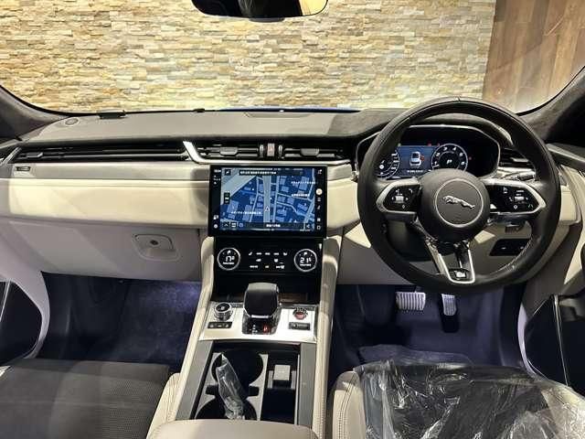 JAGUAR F-PACE 2021 Image 31