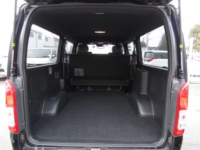 TOYOTA HIACE VAN 4WD 2023 Image 31