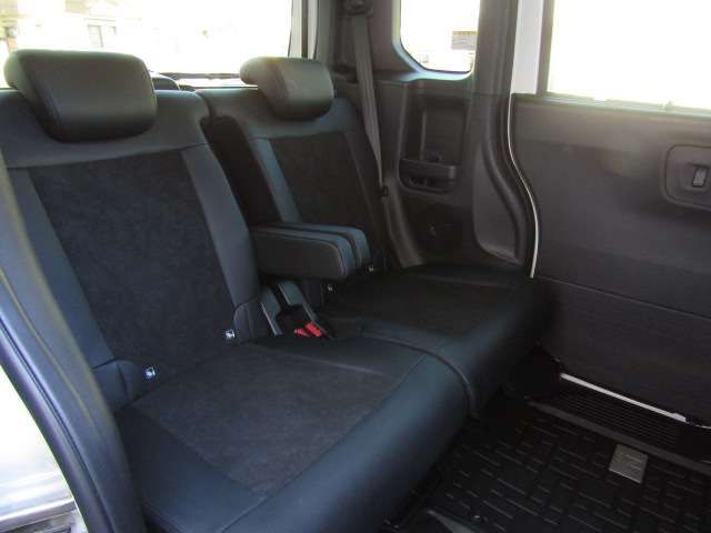 HONDA N BOX CUSTOM 2024 Image 31