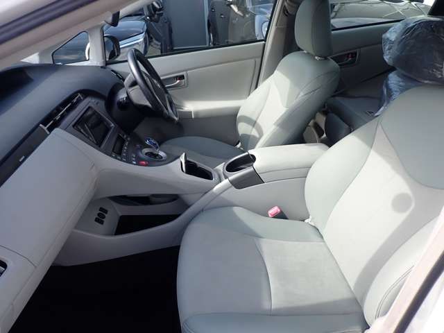 TOYOTA PRIUS PHV 2012 Image 31