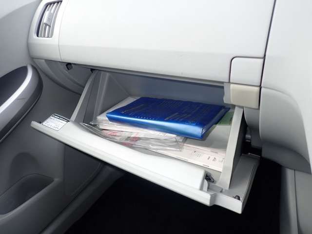 TOYOTA PRIUS PHV 2012 Image 31