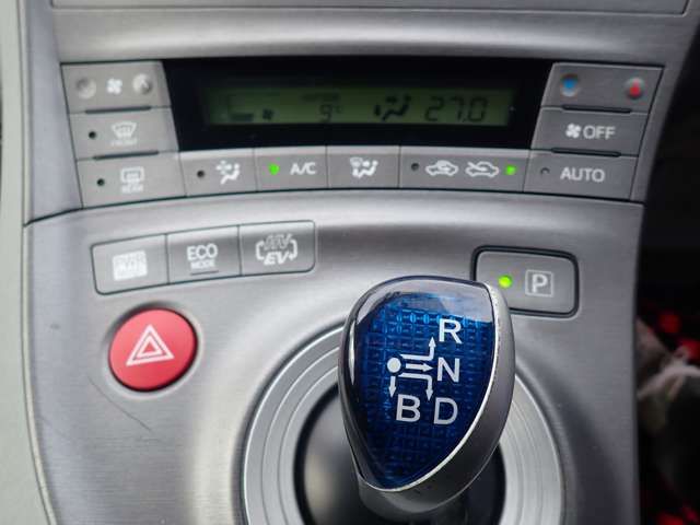 TOYOTA PRIUS PHV 2012 Image 31