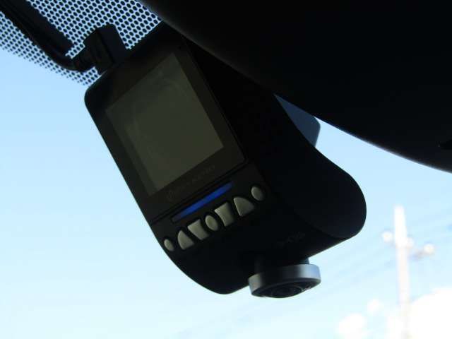 TOYOTA VOXY HYBRID 4WD 2017 Image 31