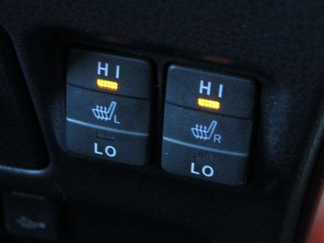 TOYOTA VOXY HYBRID 4WD 2017 Image 31