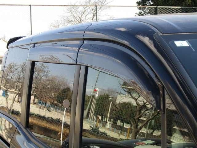 TOYOTA VOXY HYBRID 4WD 2017 Image 31