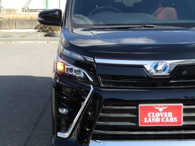 TOYOTA VOXY HYBRID 4WD 2017 Image 31