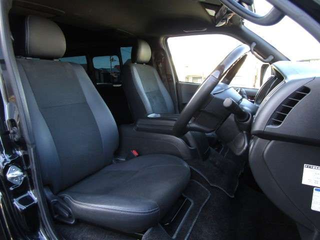 TOYOTA HIACE VAN 4WD 2022 Image 31