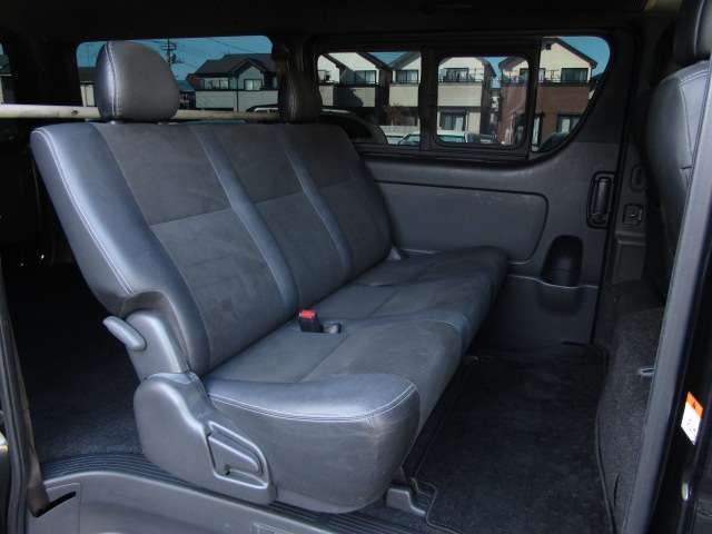 TOYOTA HIACE VAN 4WD 2022 Image 31