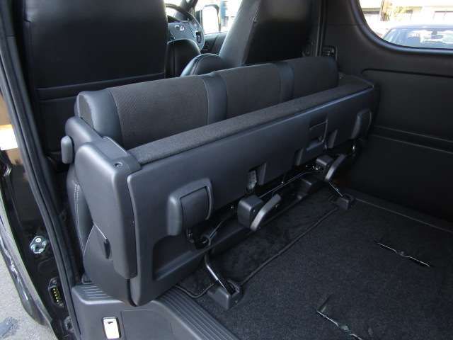 TOYOTA HIACE VAN 2WD 2021 Image 31