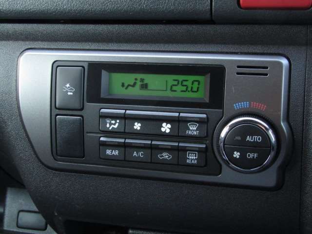 TOYOTA HIACE VAN 2WD 2021 Image 31