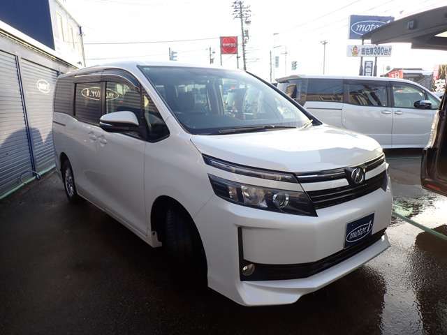 TOYOTA VOXY 2015 Image 31