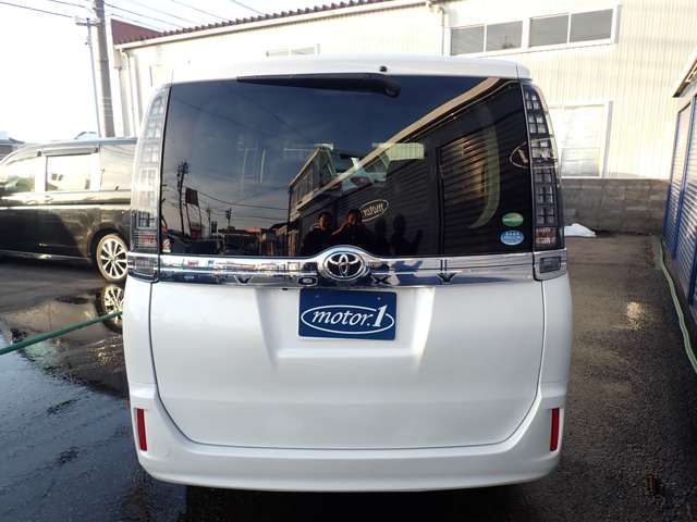 TOYOTA VOXY 2015 Image 31