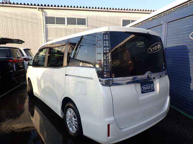 TOYOTA VOXY 2015 Image 31